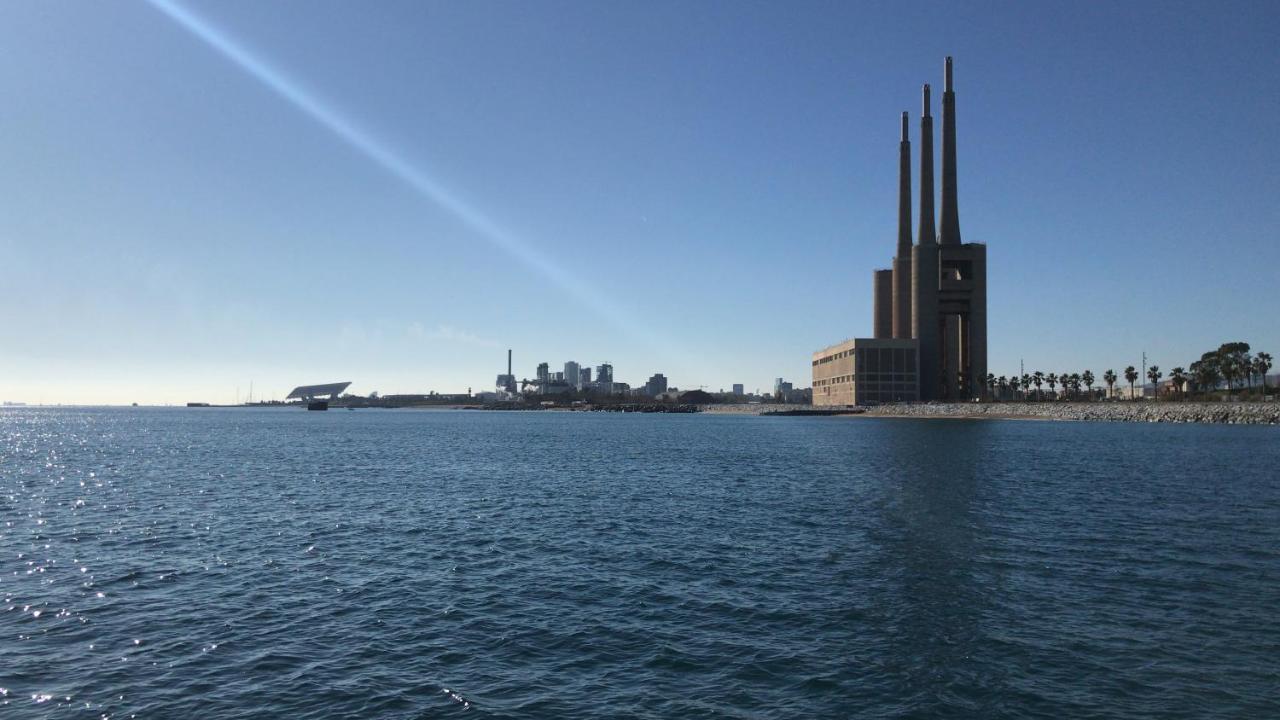 Hospedaje Dado De Baja Badalona Esterno foto