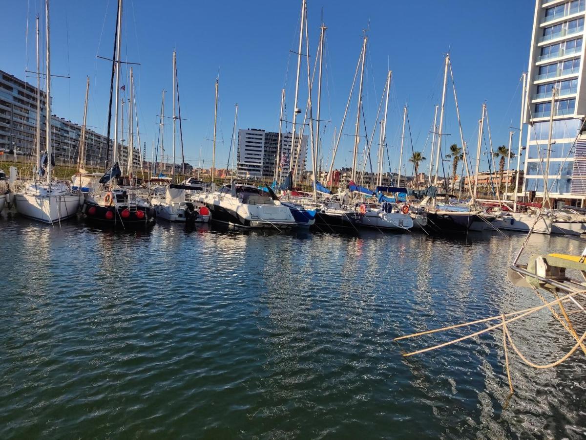 Hospedaje Dado De Baja Badalona Esterno foto