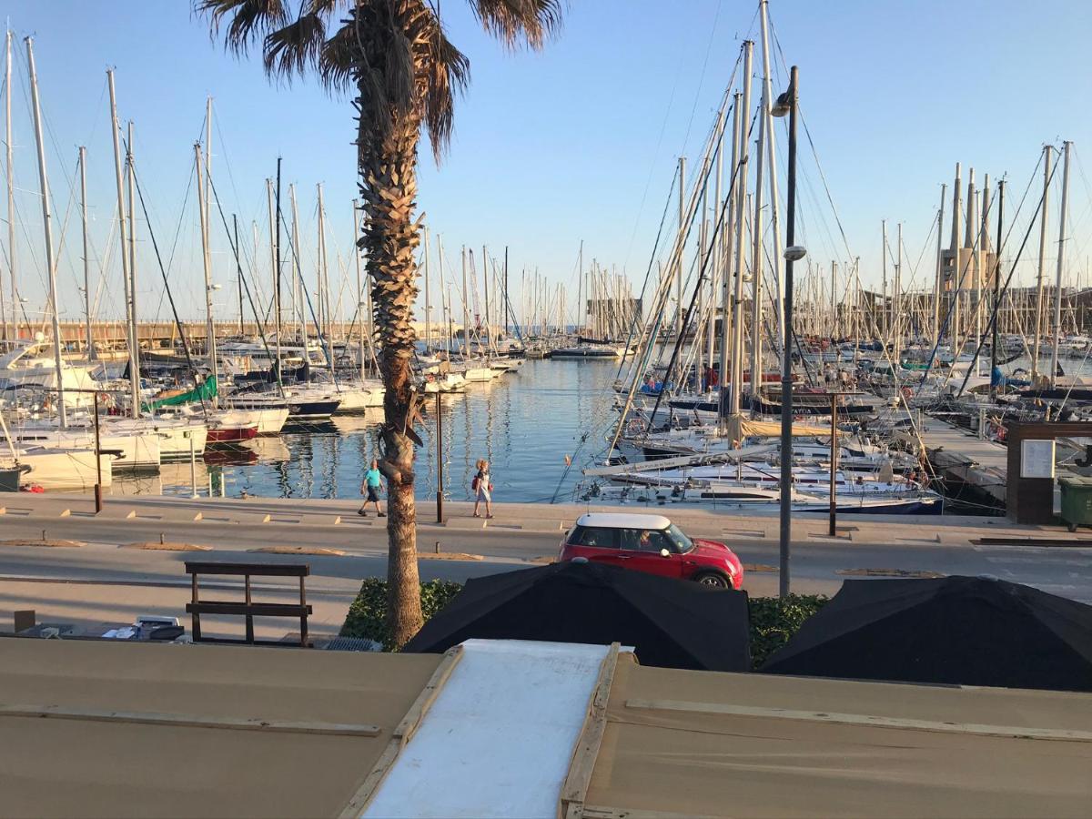 Hospedaje Dado De Baja Badalona Esterno foto